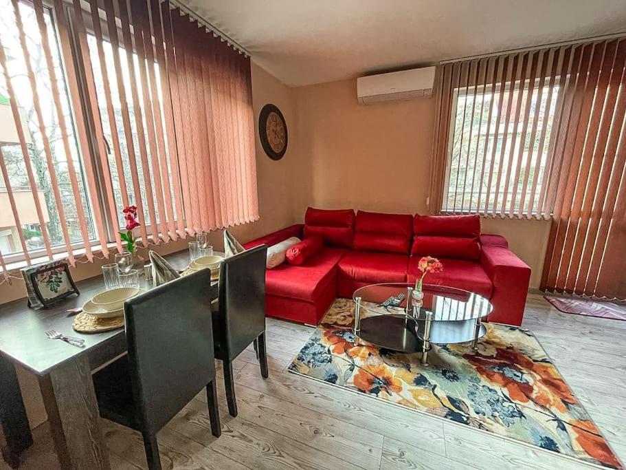 Modern & Bright 1Bd Apartment Near Main Square Φιλιππούπολη Εξωτερικό φωτογραφία