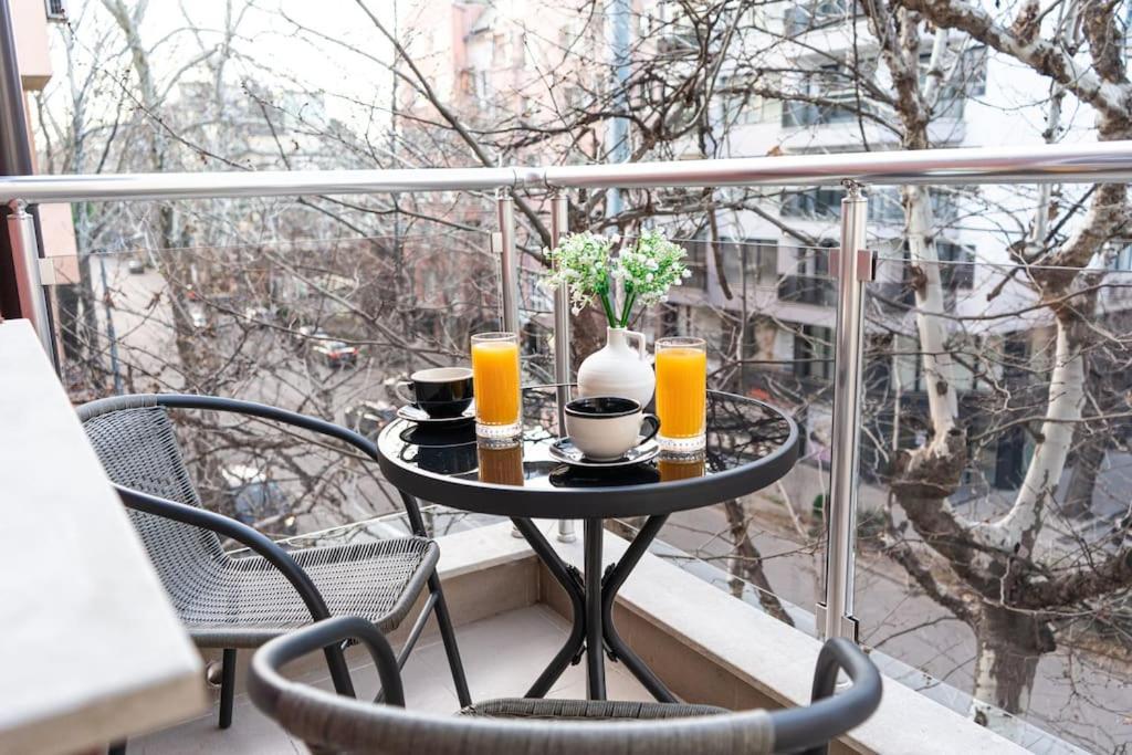 Modern & Bright 1Bd Apartment Near Main Square Φιλιππούπολη Εξωτερικό φωτογραφία