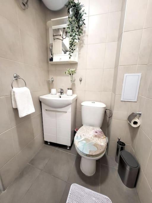 Modern & Bright 1Bd Apartment Near Main Square Φιλιππούπολη Εξωτερικό φωτογραφία
