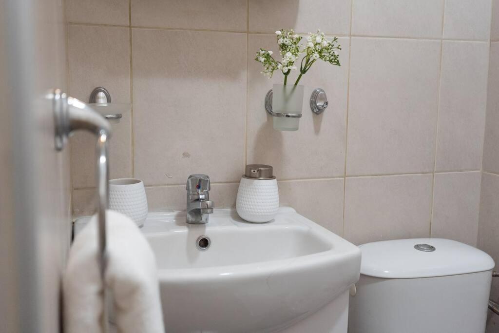 Modern & Bright 1Bd Apartment Near Main Square Φιλιππούπολη Εξωτερικό φωτογραφία